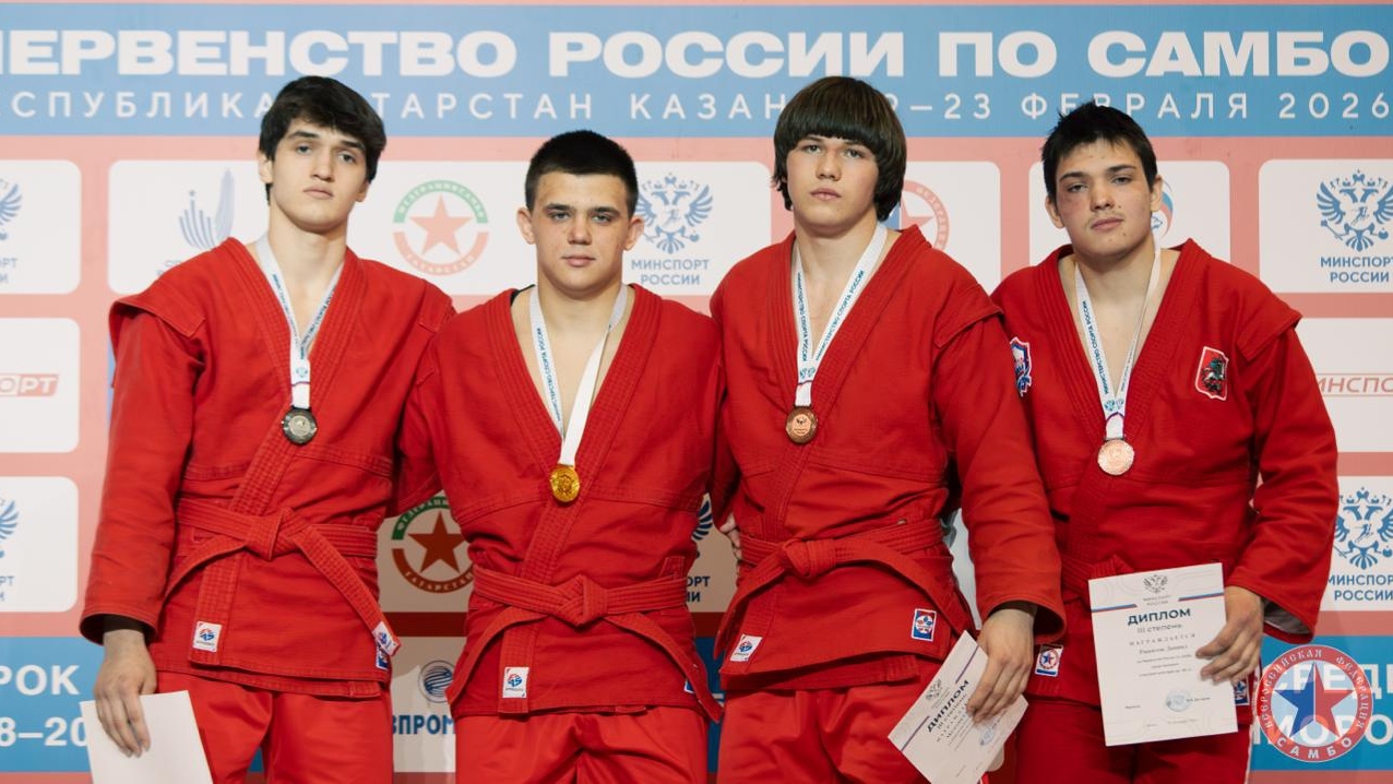 Первое место в первый день первенства России