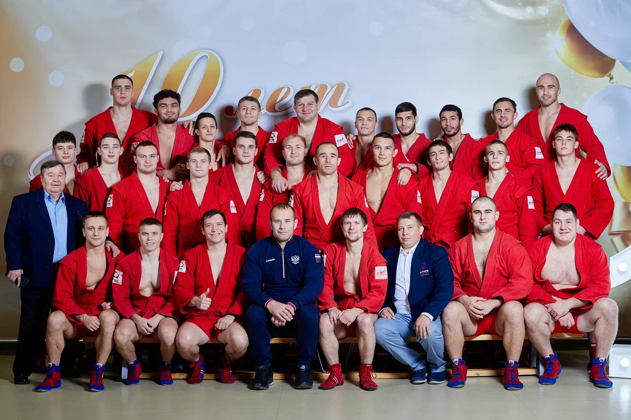 С Новым 2025 годом!