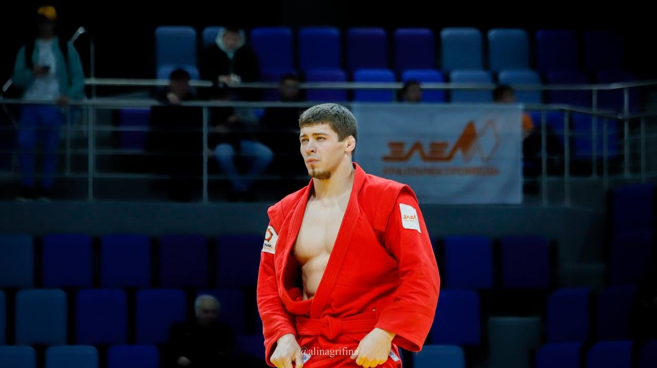 Поздравляем с Днем рождения Сергея Кузнецова