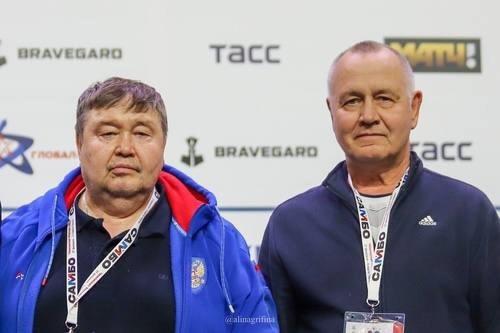Два брата - одна любовь к самбо