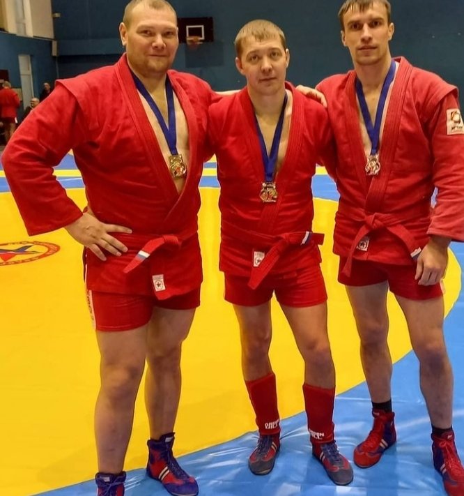 Самбисты УГМК на чемпионате России среди мастеров-ветеранов подтвердили свой высочайший уровень