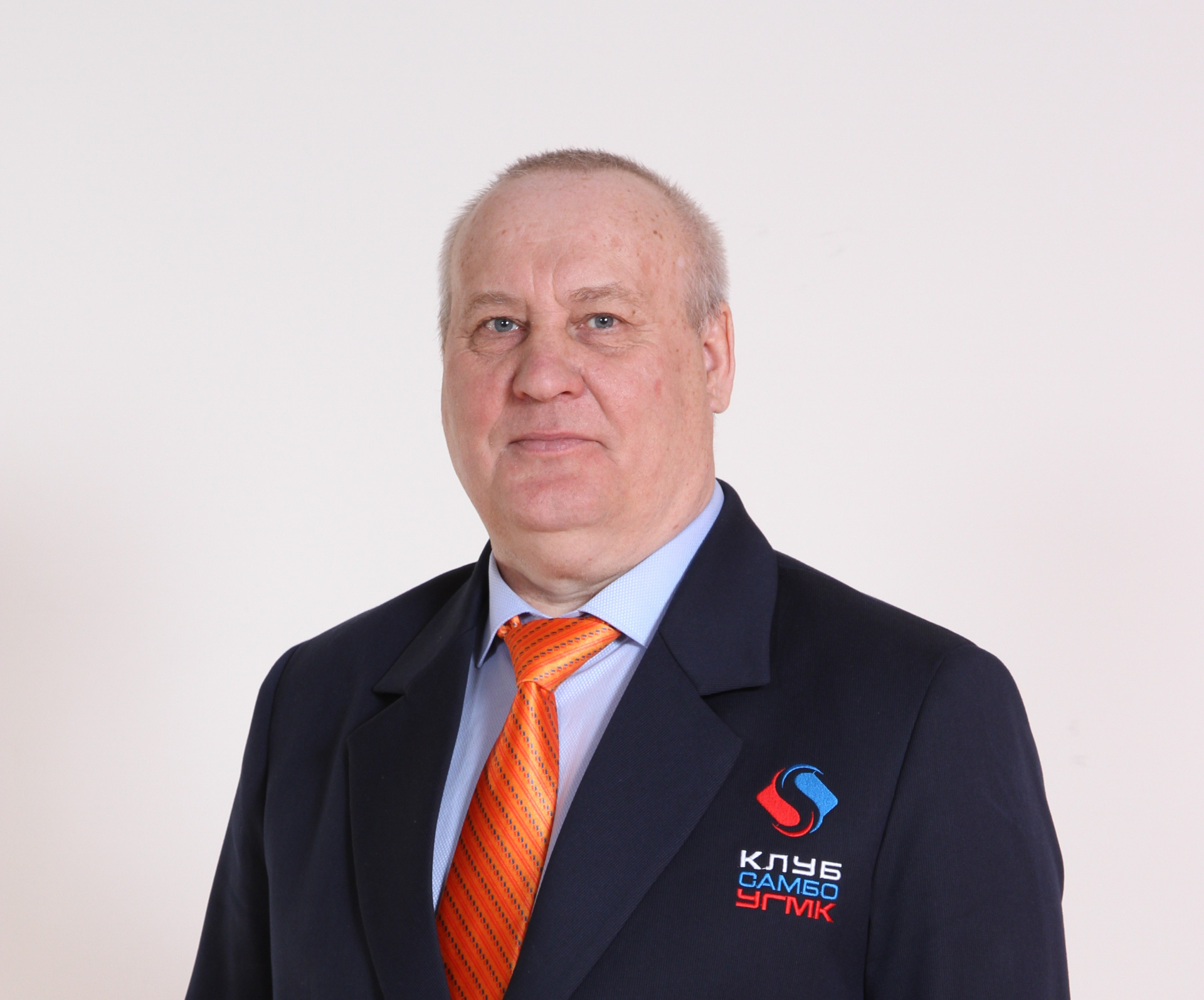 Мельников-в пиджаке.jpg